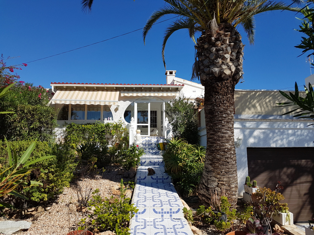 Ferienhaus Mit Pool In Playa Flamenca 3 Schlafzimmer 2 Bäder 100